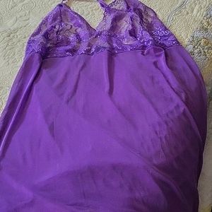 Women's size L/XL penthouse lavender chemise